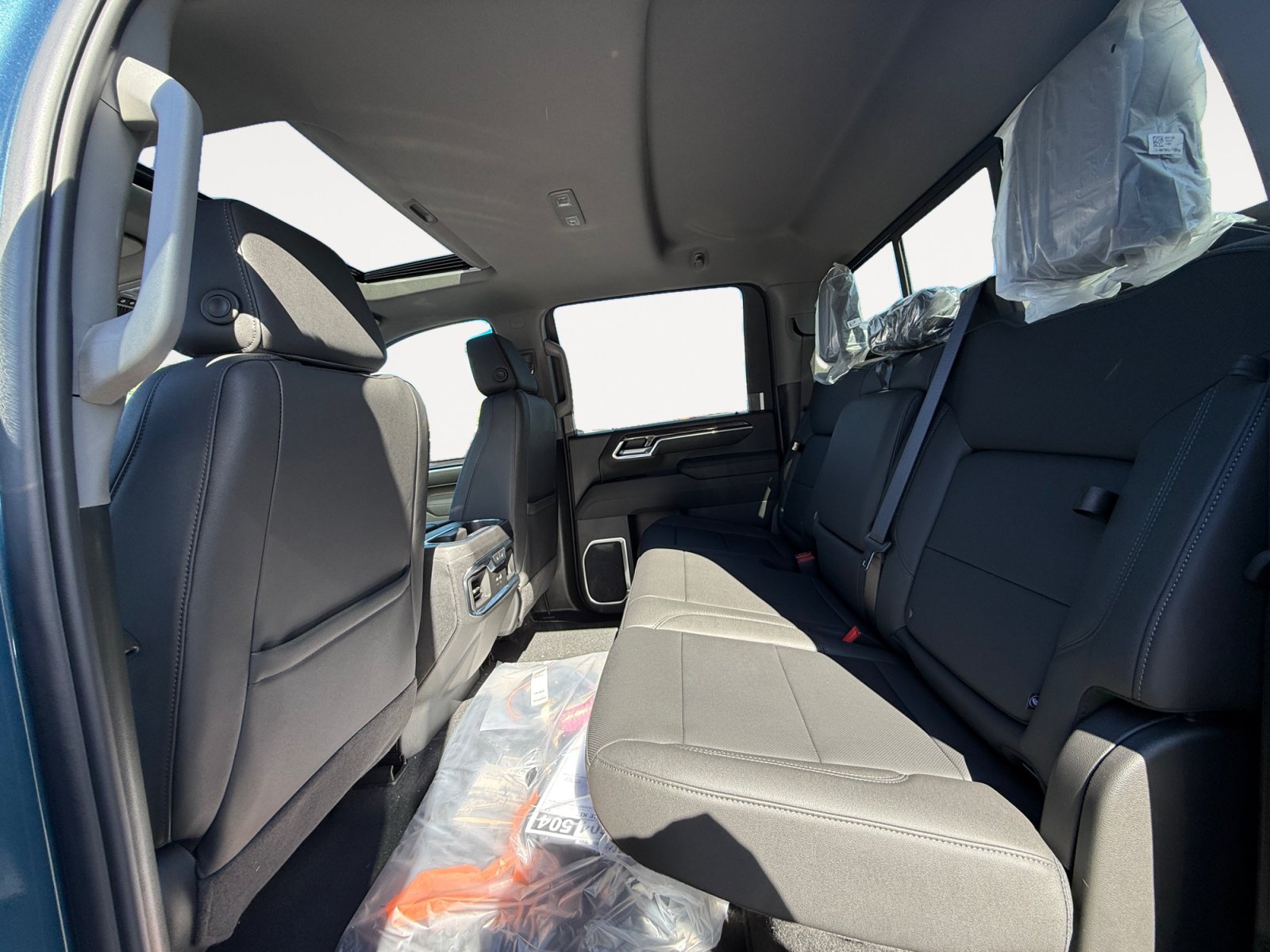New 2026 Chevrolet Silverado 2500 LTZ w/ LTZ Plus Package AWD/4WD image 12