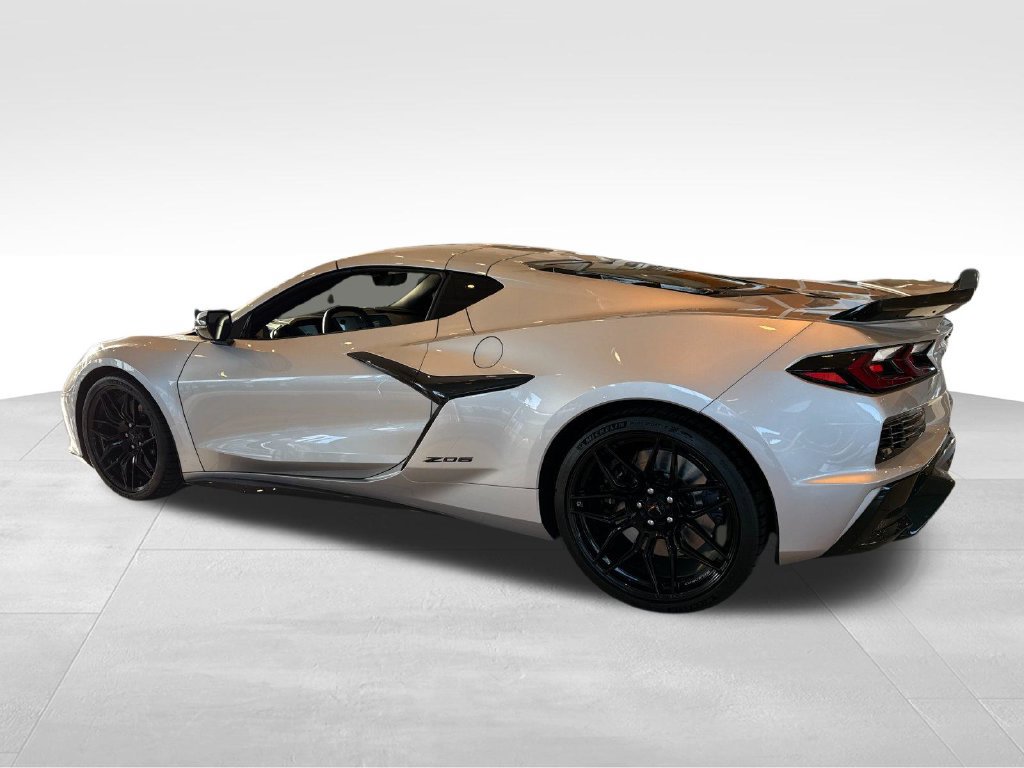 New 2027 Chevrolet Corvette Z06 RWD image 2