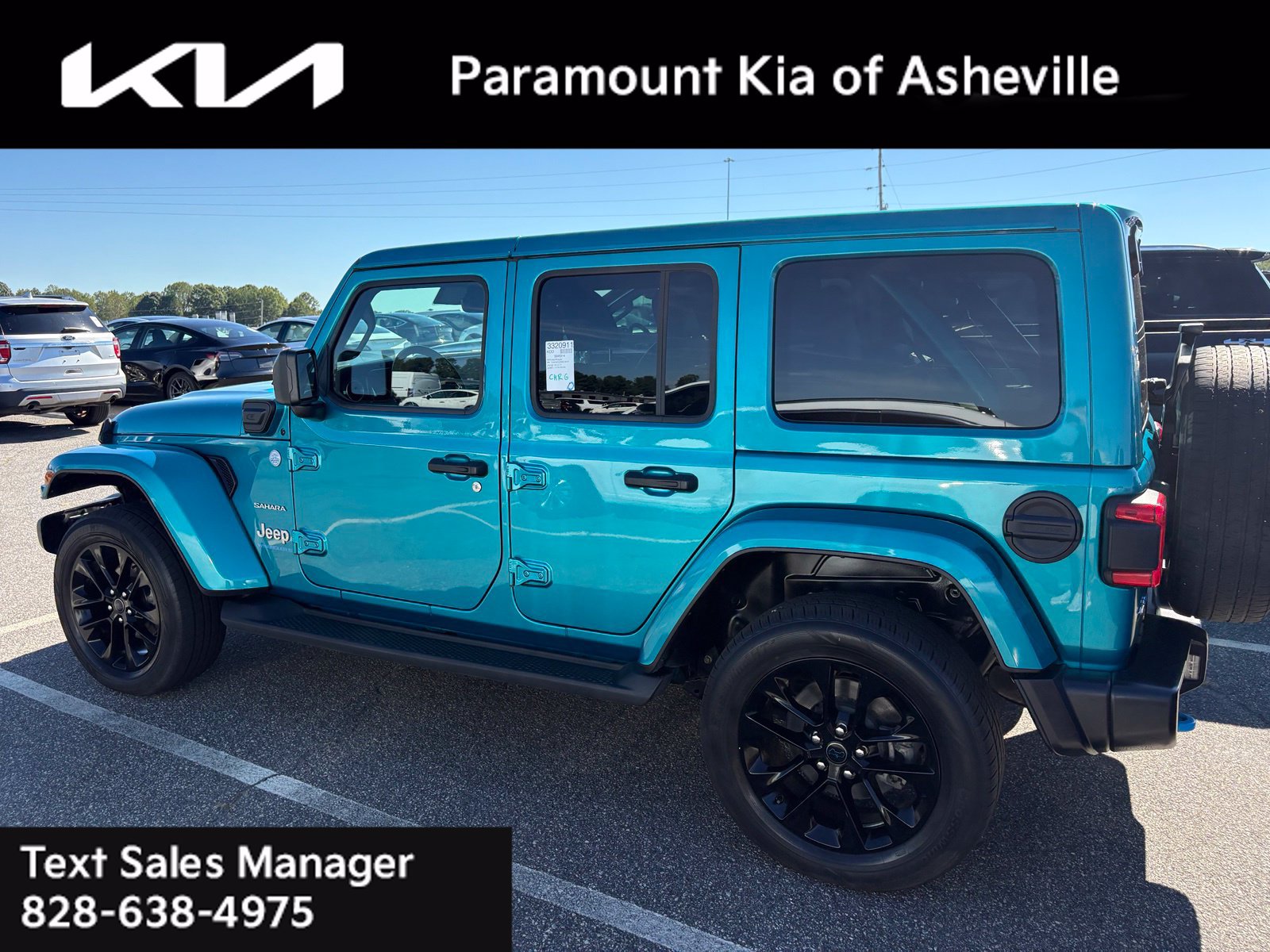 Used 2024 Jeep Wrangler Unlimited Sahara w/ Technology Group AWD/4WD image 7