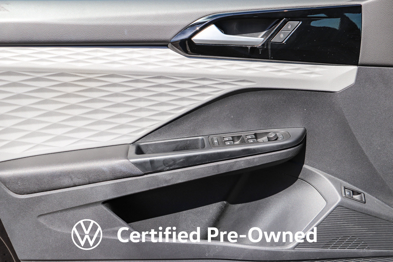 Certified 2023 Volkswagen Taos S FWD image 23