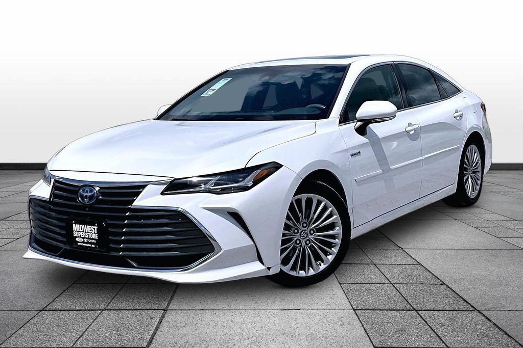 Used 2019 Toyota Avalon Limited w/ Advanced Safety Package FWD image 1