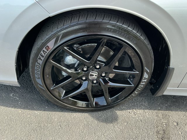 Used 2025 Honda Civic Sport image 12