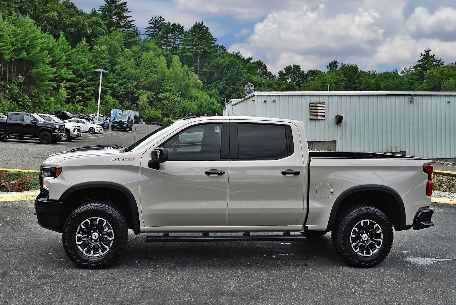 Used 2026 Chevrolet Silverado 1500 ZR2 w/ LPO, Dark Essentials Package AWD/4WD image 4