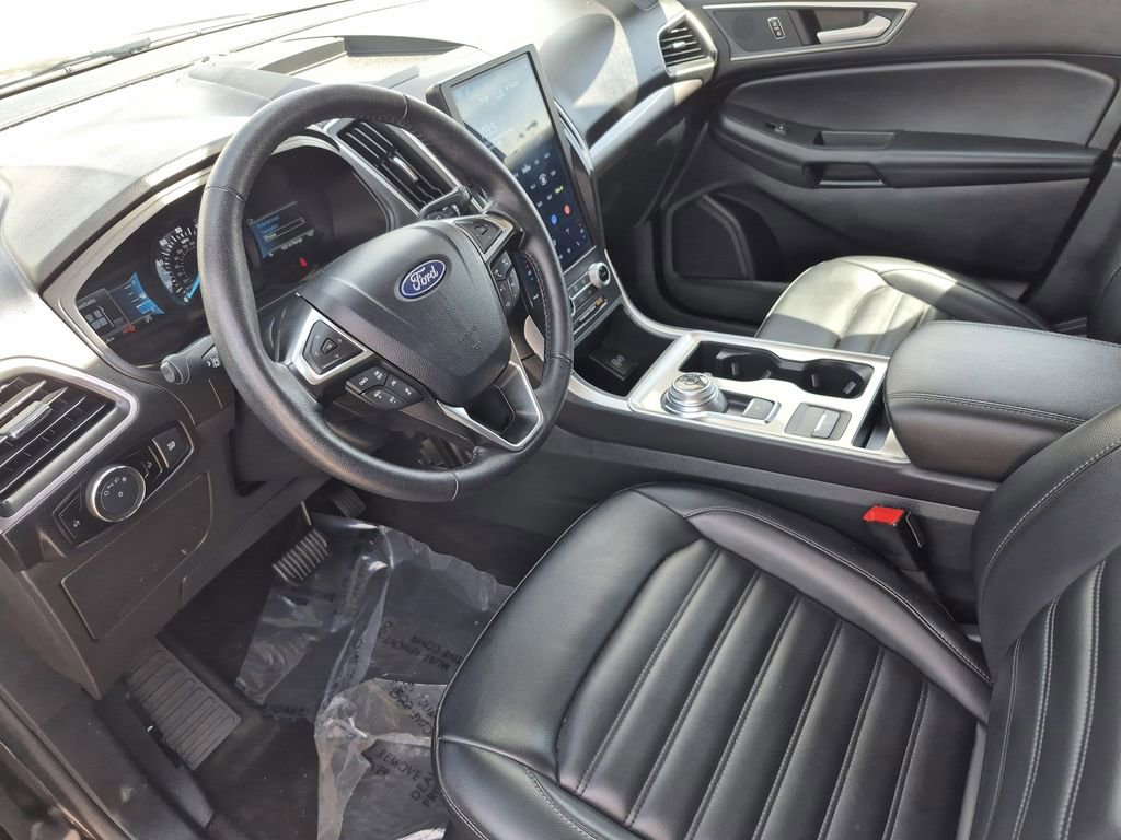 Used 2024 Ford Edge SEL image 11