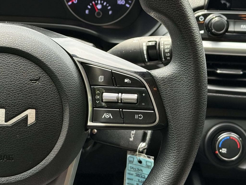 Used 2022 Kia Forte LXS FWD image 19