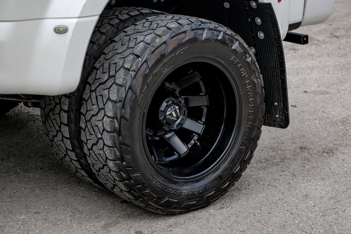 Used 2022 Ford F450 Limited w/ FX4 Off-Road Package AWD/4WD image 65