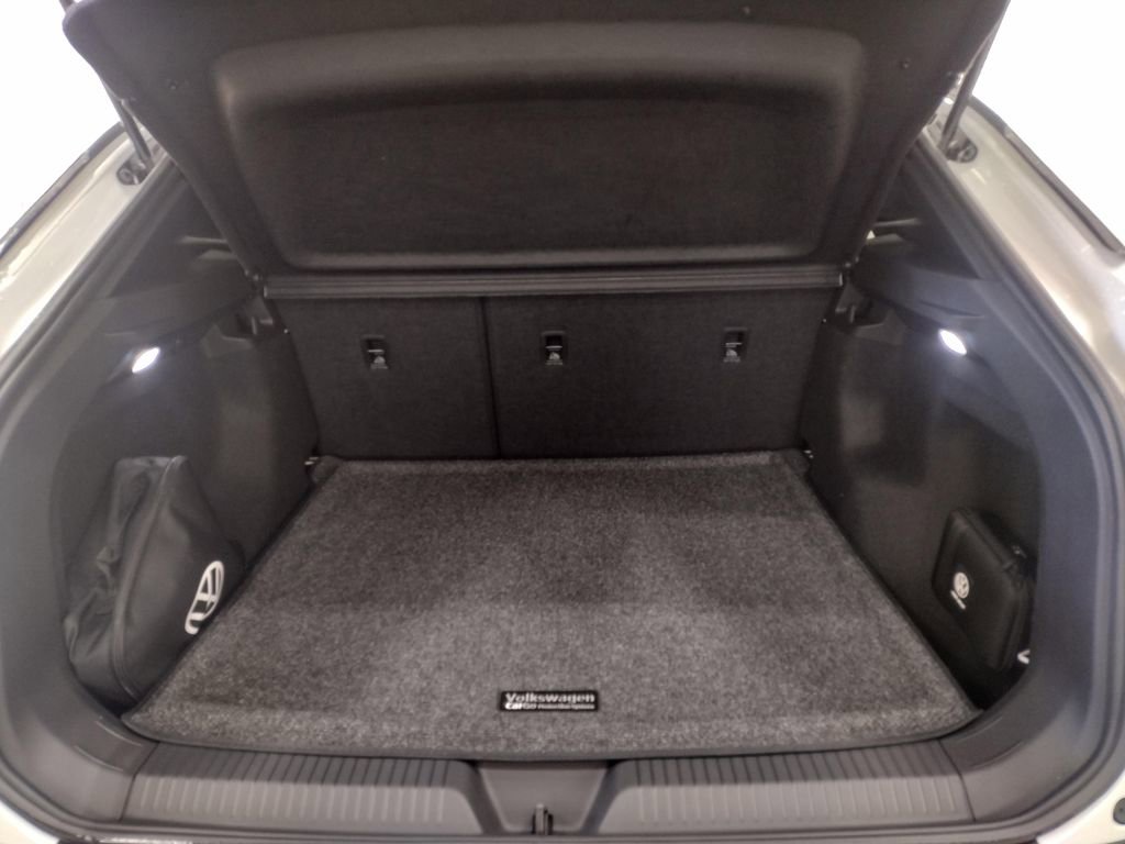 New 2026 Volkswagen ID.4 Pro AWD/4WD image 16