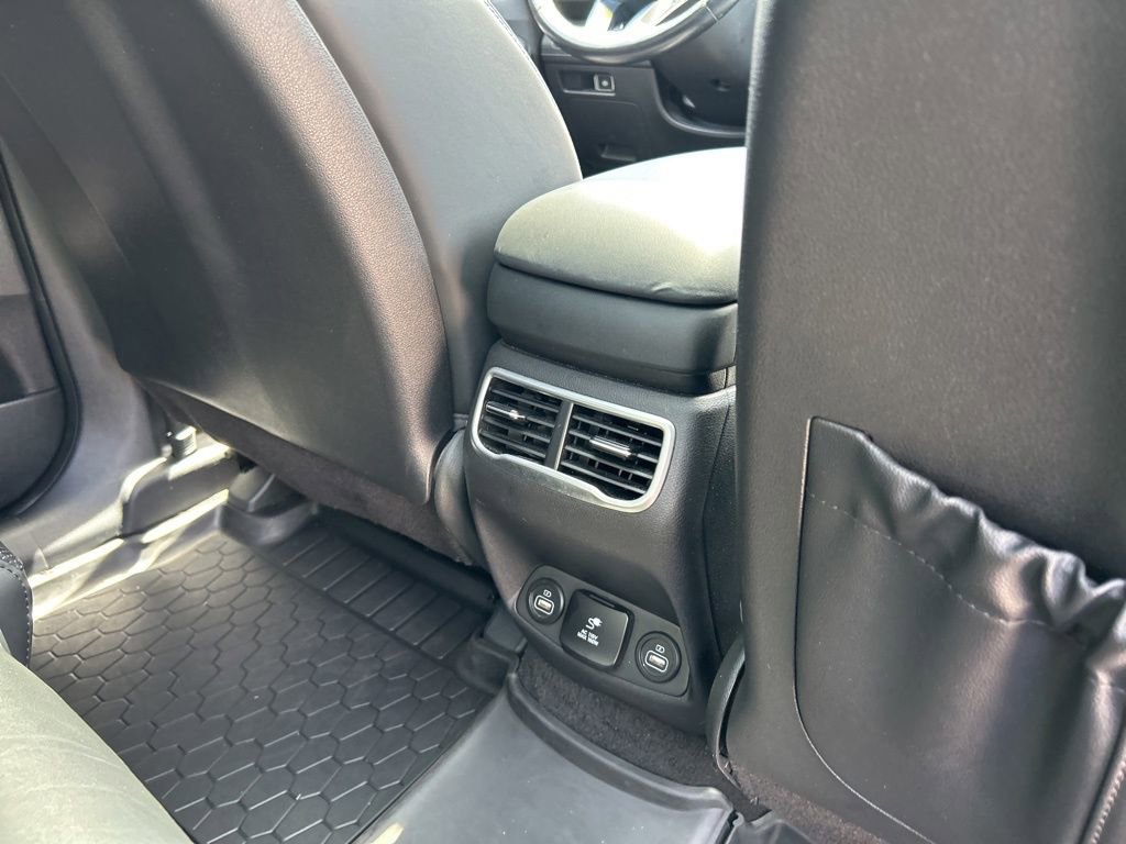 Used 2023 Hyundai Santa Fe Calligraphy image 43