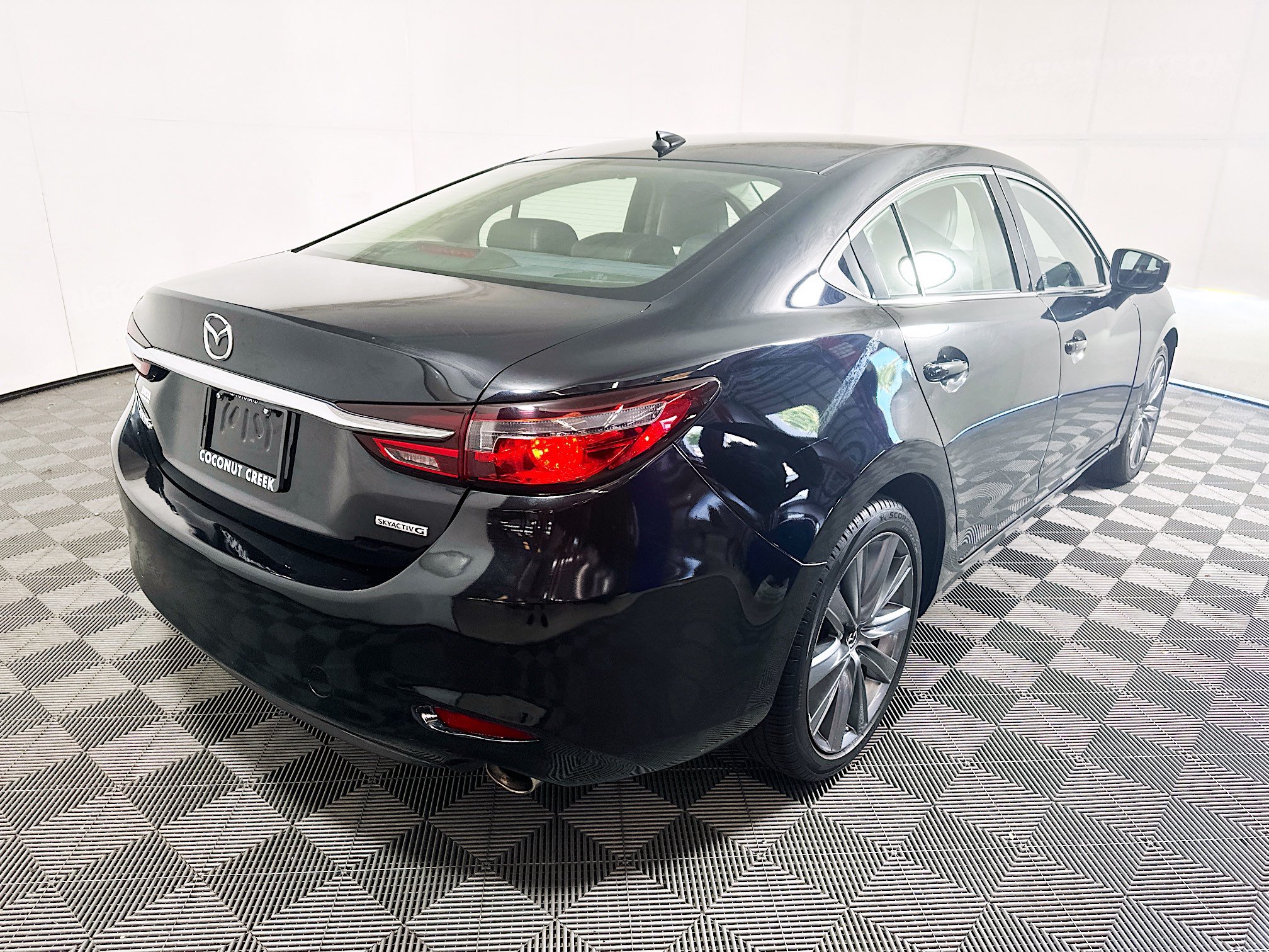 Used 2020 MAZDA MAZDA6 Grand Touring FWD image 3