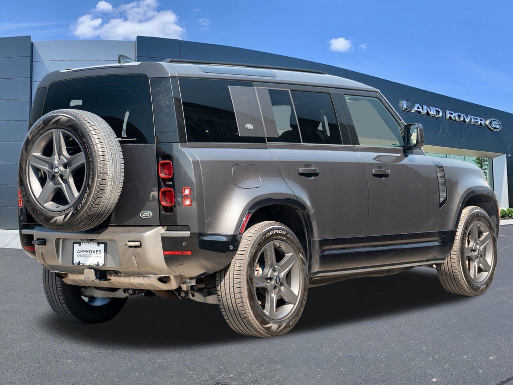 Used 2022 Land Rover Defender 110 X-Dynamic SE AWD/4WD image 4