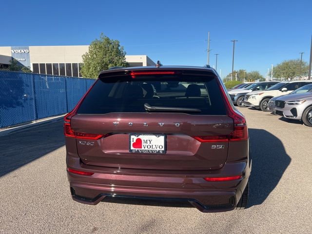 New 2026 Volvo XC60 B5 Ultra w/ Climate Package PRO image 4