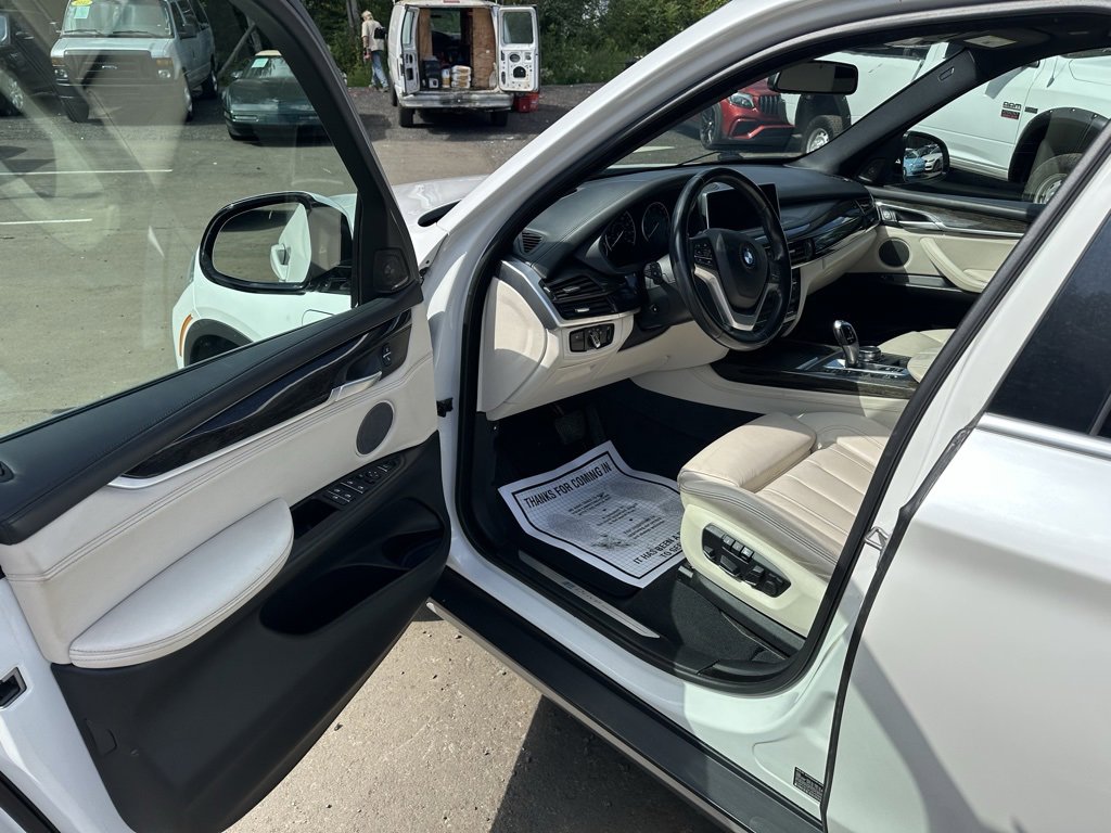 Used 2018 BMW X5 xDrive40e image 9