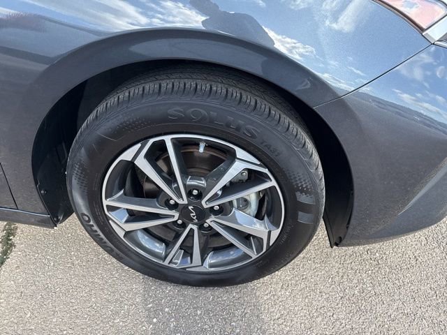 Used 2024 Kia Forte LXS image 5