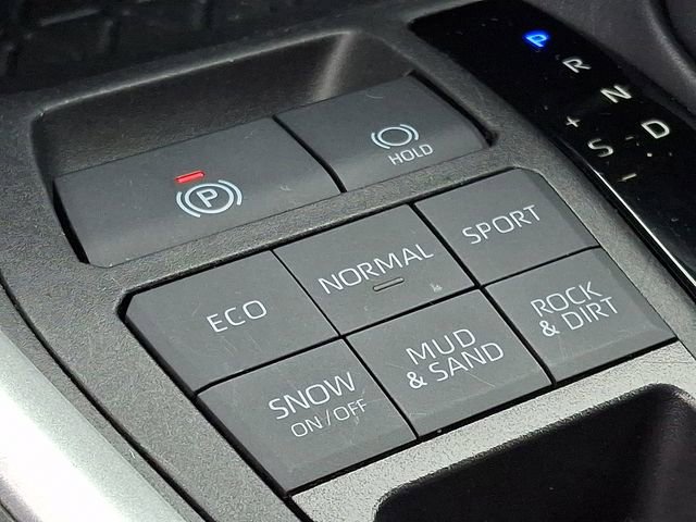 Used 2024 Toyota RAV4 LE image 25