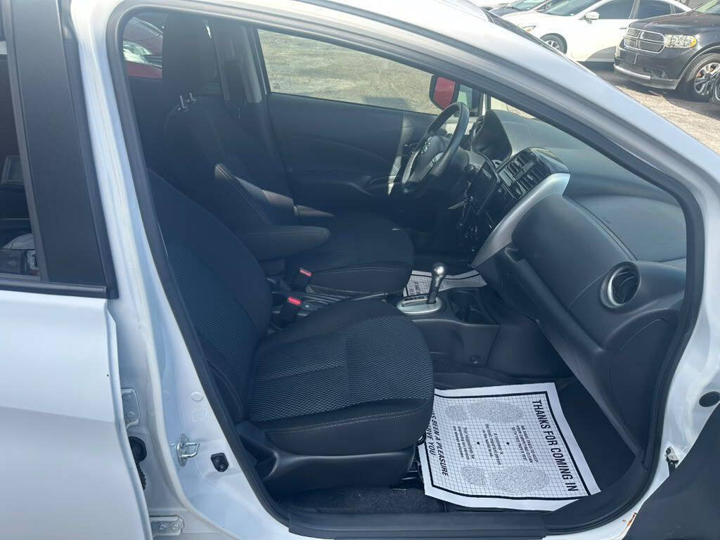 Used 2015 Nissan Versa Note SV FWD image 14