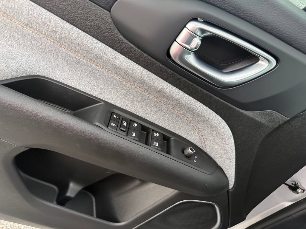 New 2026 Jeep Compass Latitude AWD/4WD image 6
