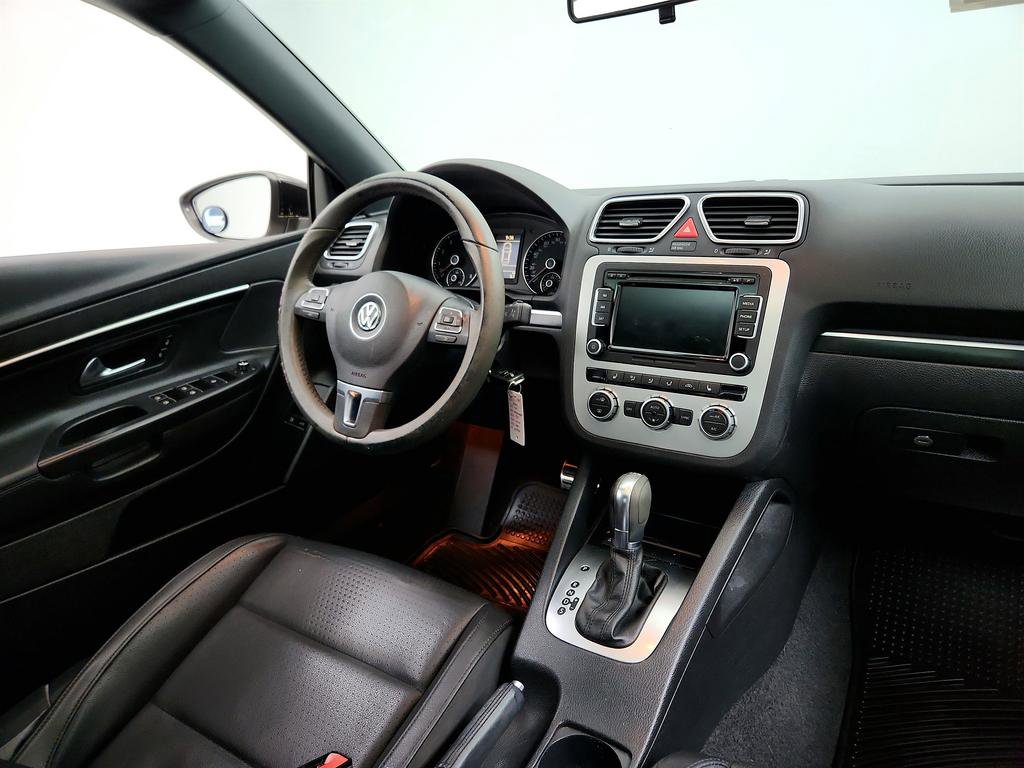 Used 2013 Volkswagen Eos w/ Sport Package image 23