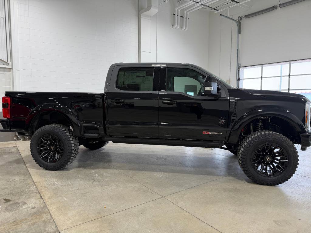 New 2026 Ford F250 Lariat w/ Black Appearance Package image 5
