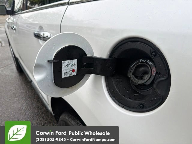Used 2013 Lincoln MKX AWD image 10