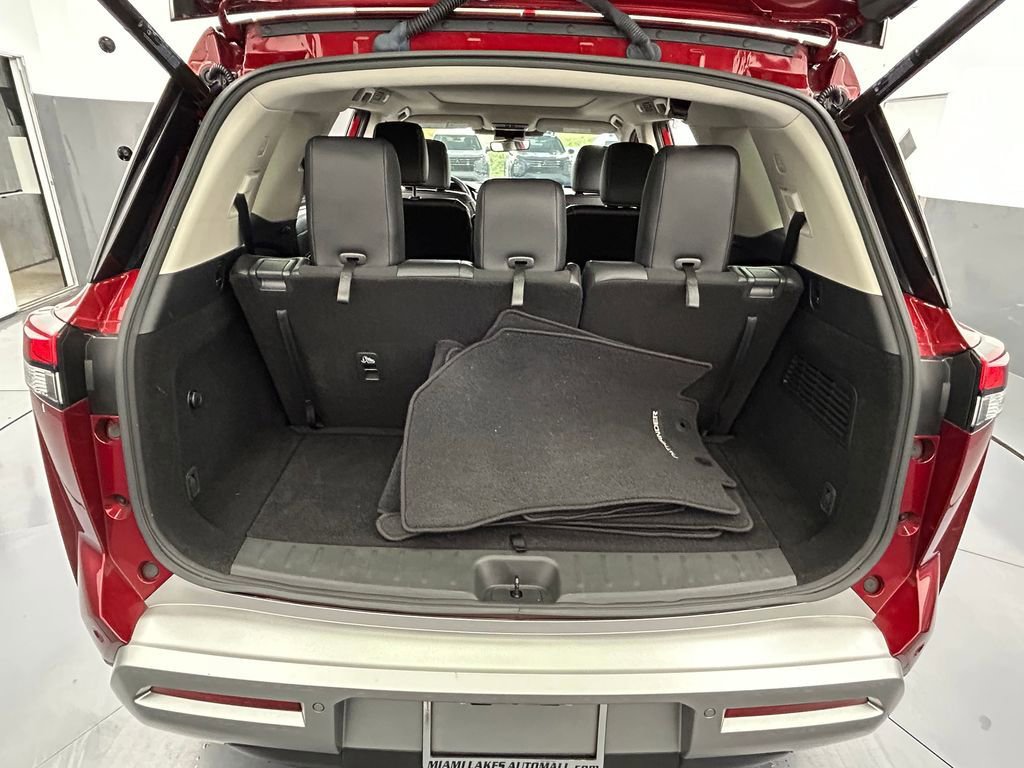 Used 2024 Nissan Pathfinder SL w/ SL Premium Package image 50