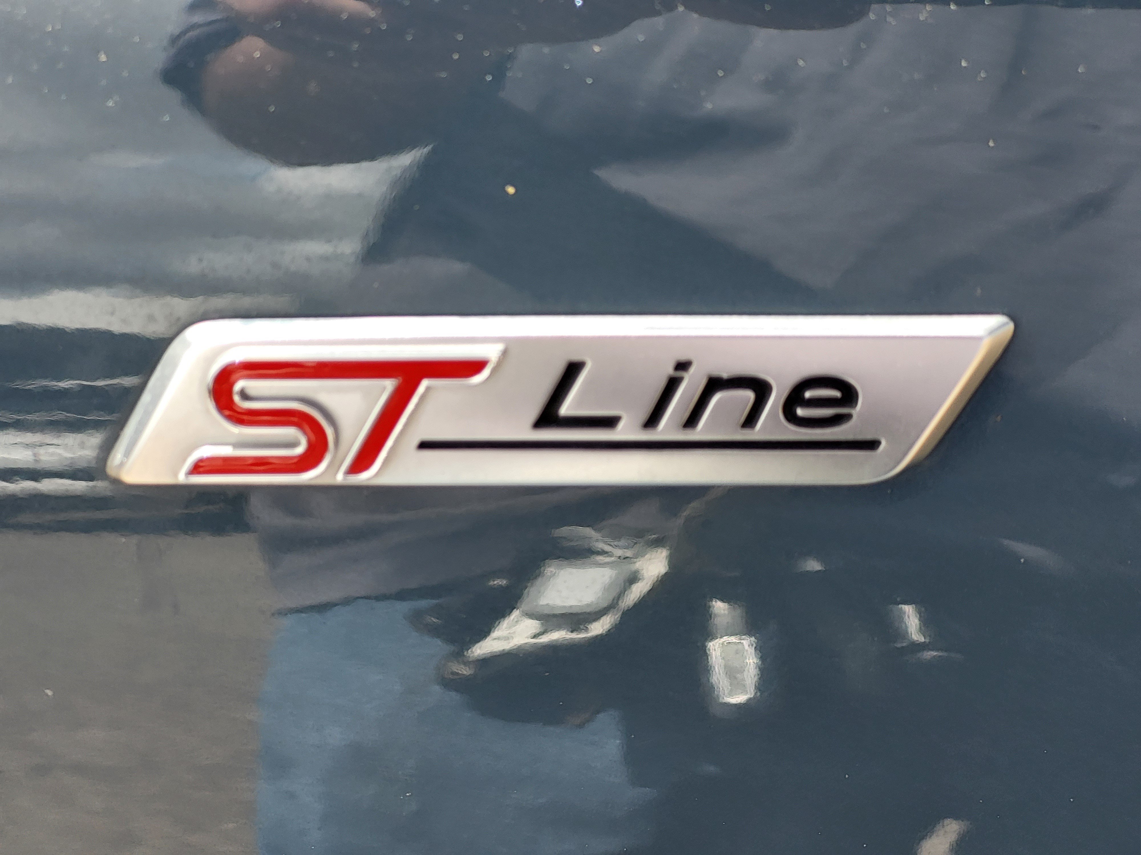 Used 2023 Ford Escape ST-Line w/ Tech Pack #1 FWD image 11