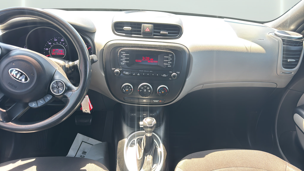 Used 2015 Kia Soul FWD image 15