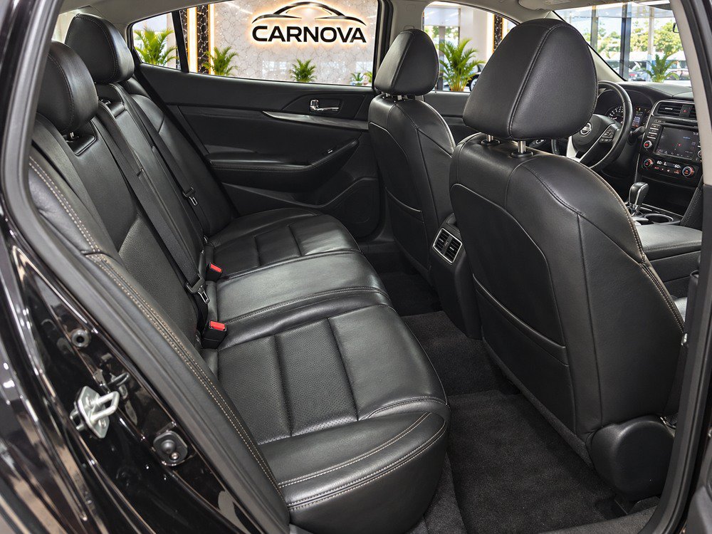 Used 2020 Nissan Maxima 3.5 SV w/ Floor Mat Group FWD image 12