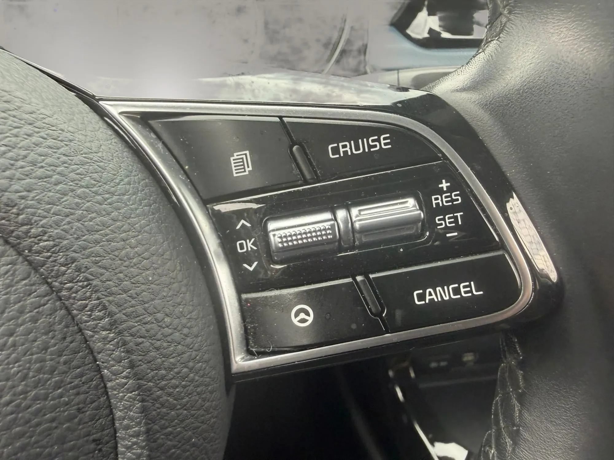 Used 2023 Kia Seltos S AWD/4WD image 14