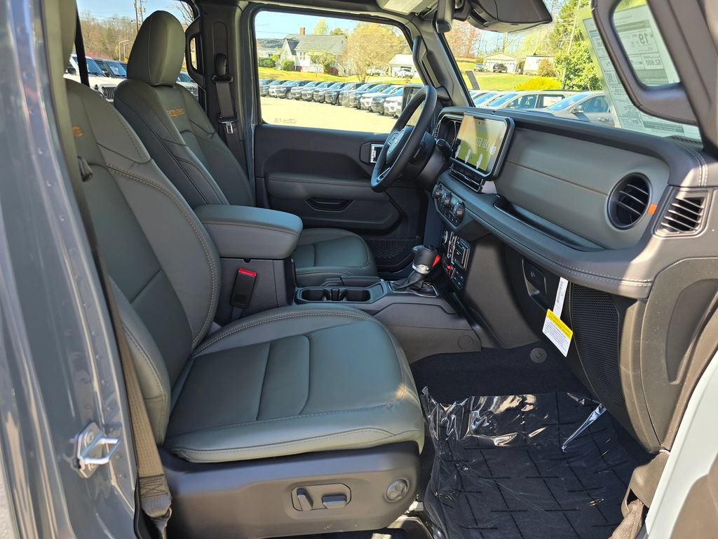 New 2026 Jeep Gladiator Mojave AWD/4WD image 25