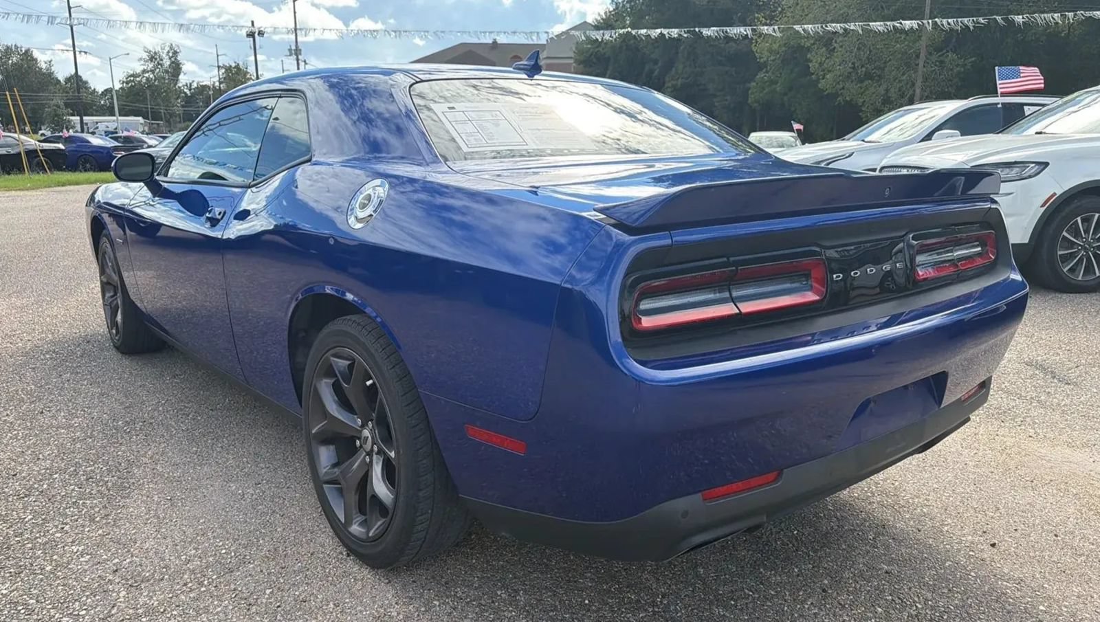 Used 2018 Dodge Challenger R/T Plus RWD image 8