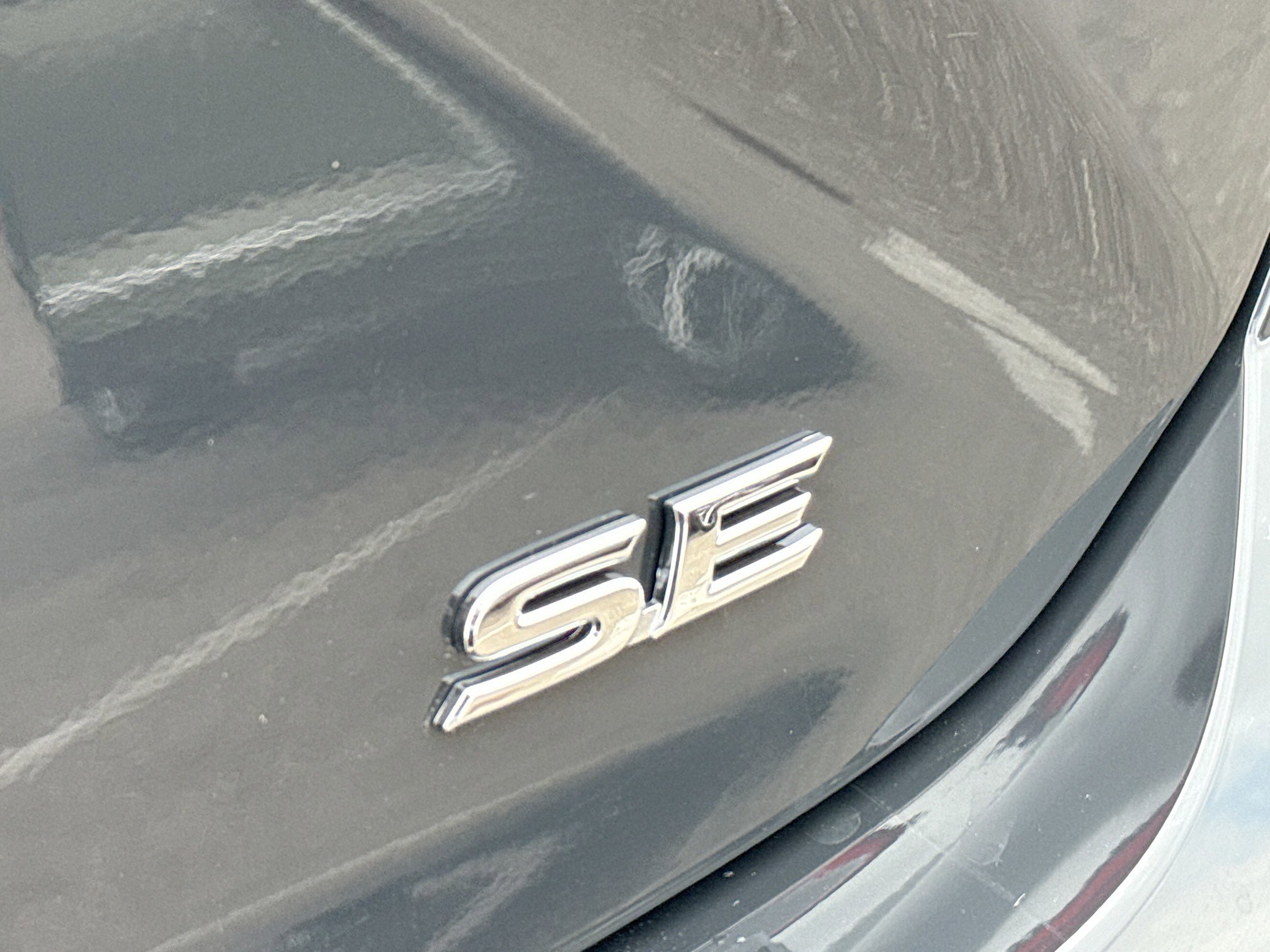 Used 2025 Toyota Camry SE image 11