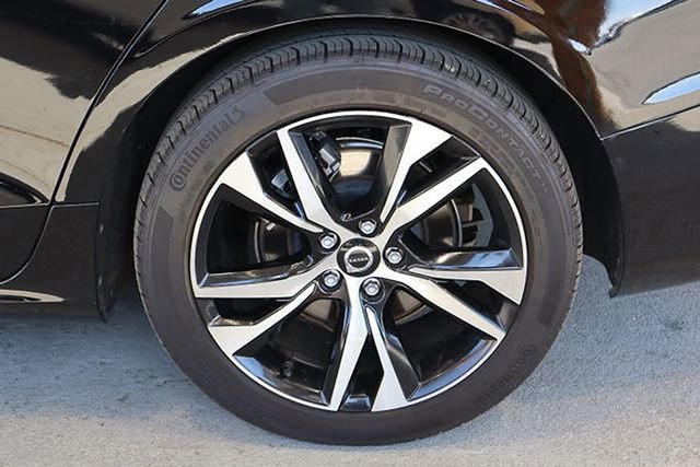 Used 2024 Volvo S60 B5 Plus image 42