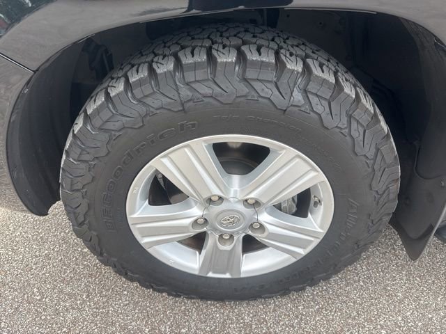 Used 2010 Toyota Land Cruiser AWD/4WD image 13
