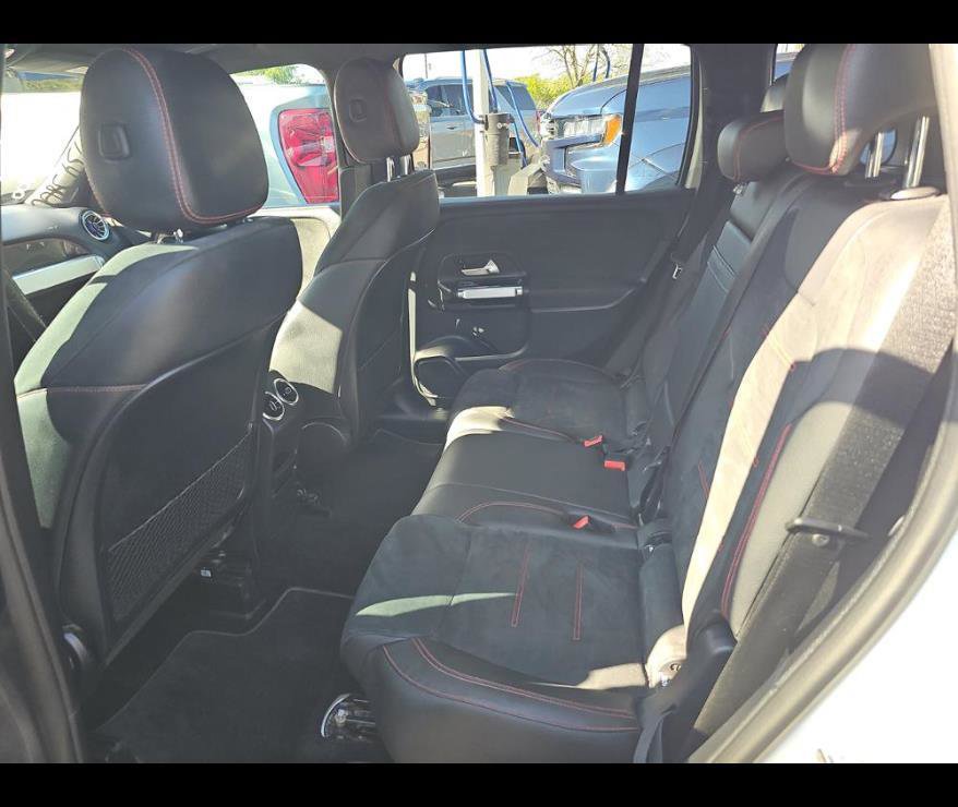 Used 2022 Mercedes-Benz GLB 250 image 7