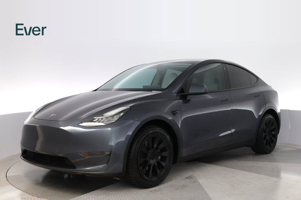 Used 2023 Tesla Model Y Long Range AWD/4WD image 2