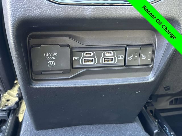 Used 2024 Jeep Grand Cherokee Limited w/ Black Appearance Package AWD/4WD image 27