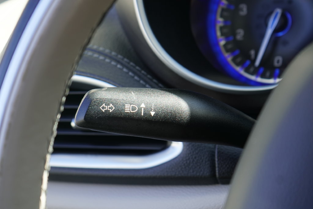 Used 2020 Chrysler Pacifica Limited FWD image 17