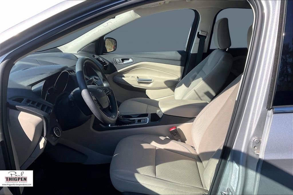 Used 2019 Ford Escape SE image 23