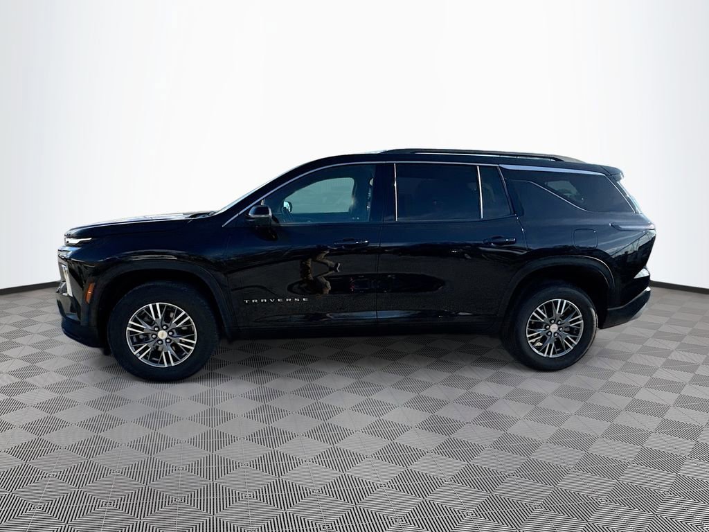 Used 2024 Chevrolet Traverse LT image 8