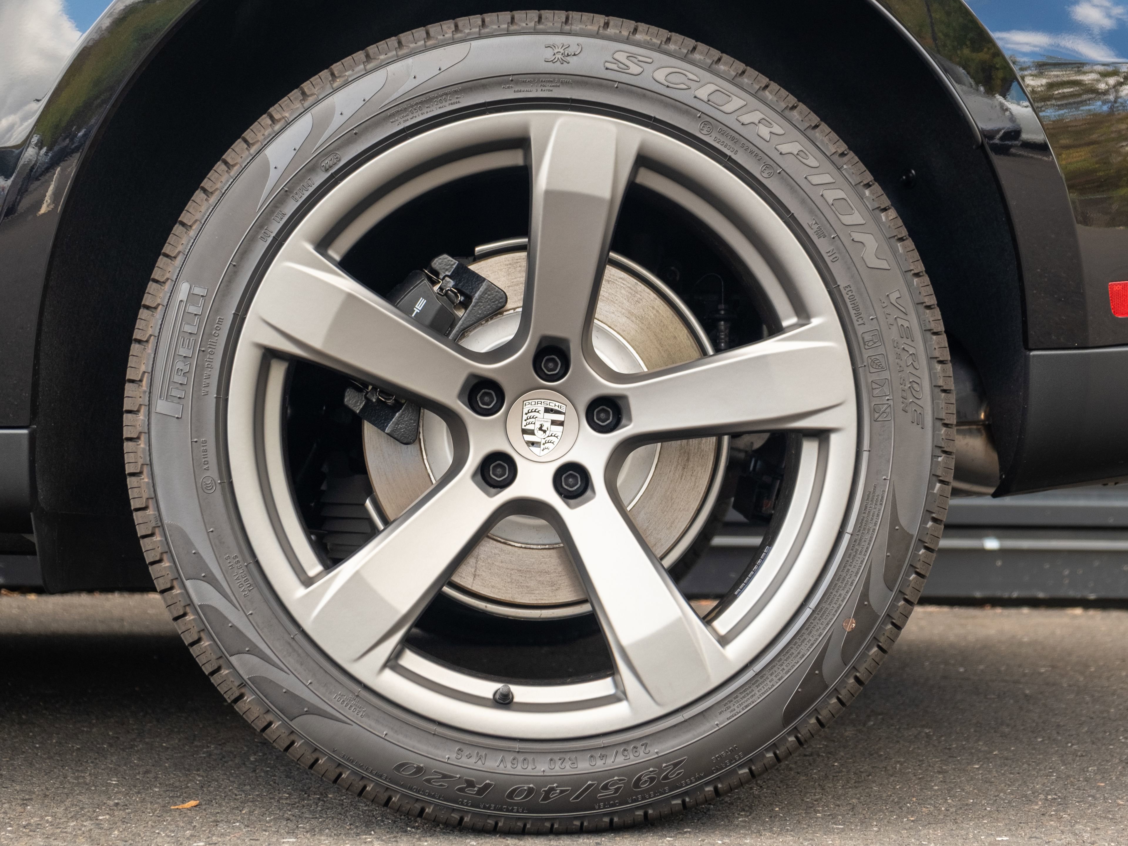 Used 2026 Porsche Macan image 13