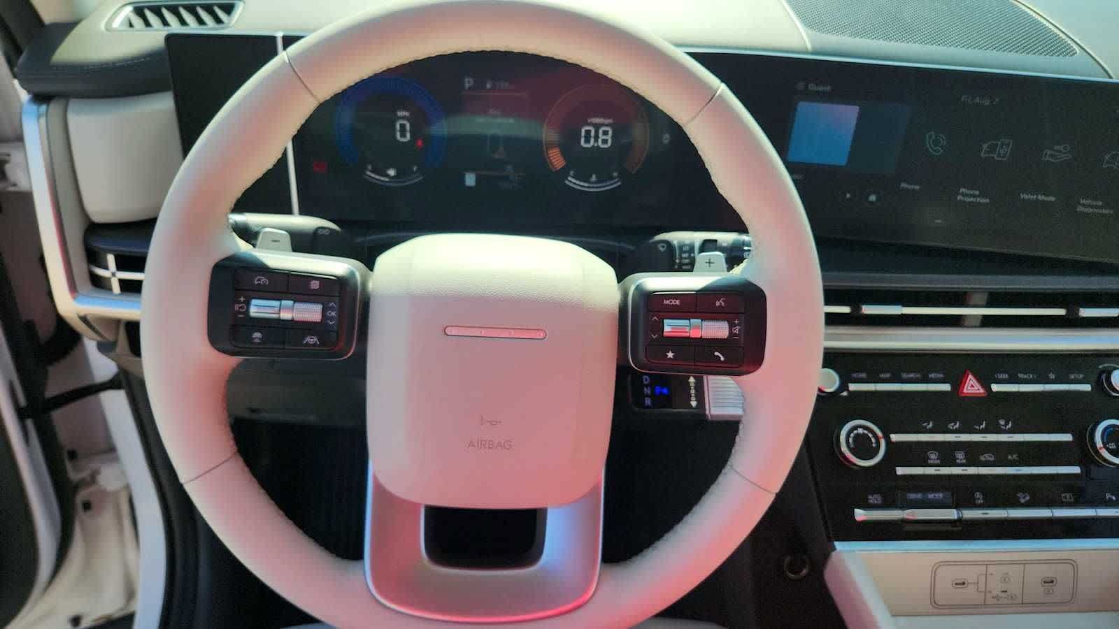 Certified 2025 Hyundai Santa Fe SE FWD image 13
