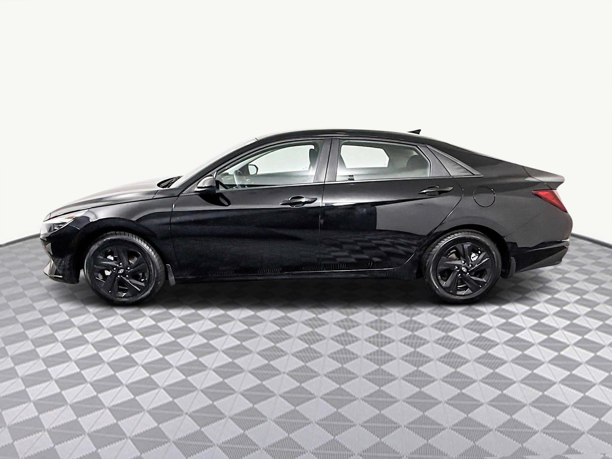 Used 2023 Hyundai Elantra SEL image 6