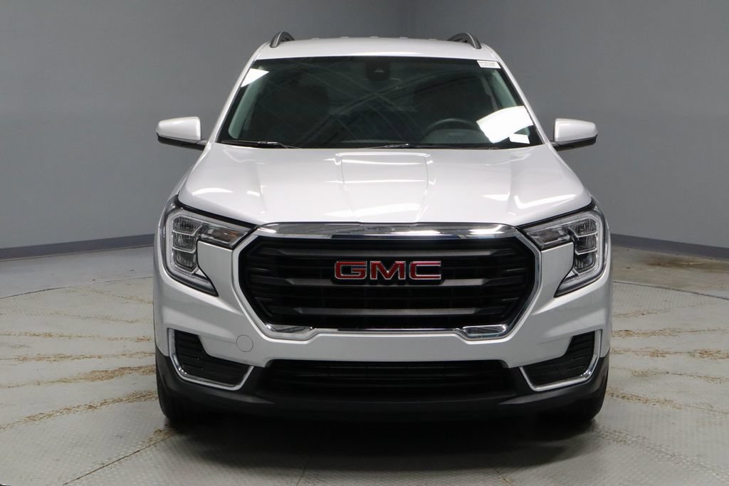 Used 2022 GMC Terrain SLE w/ Driver Convenience Package FWD image 7