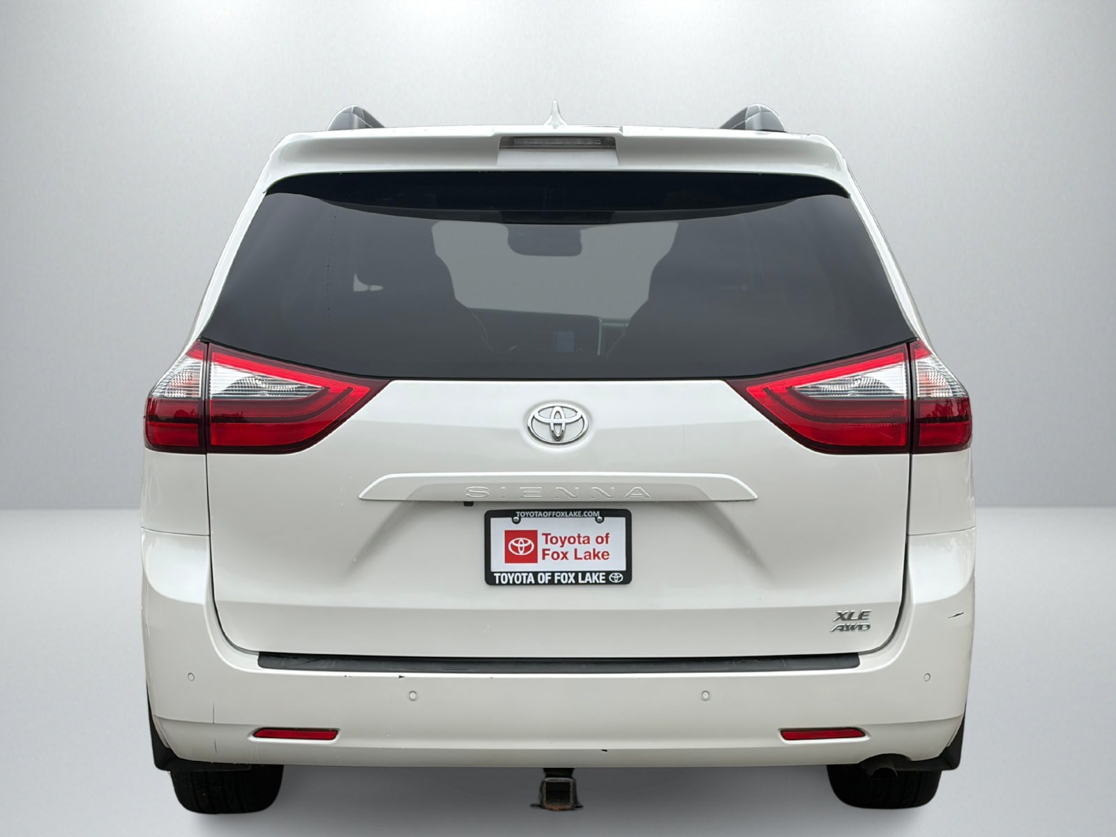 Used 2020 Toyota Sienna XLE w/ XLE Navigation Package AWD/4WD image 4