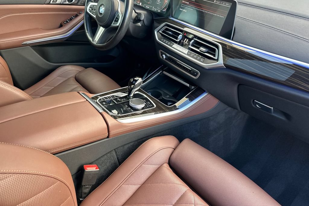 Used 2023 BMW X5 sDrive40i w/ M Sport Package RWD image 17