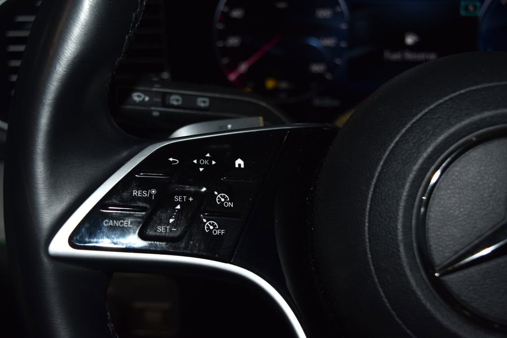 Used 2024 Mercedes-Benz GLE 450e 4MATIC image 10