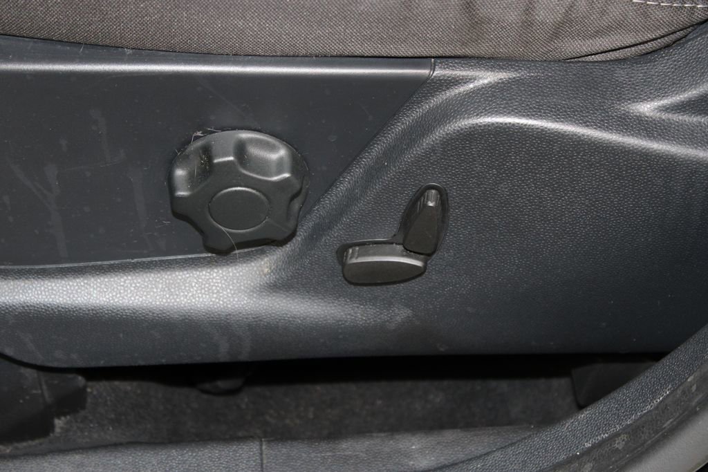 Used 2020 Ford EcoSport SE image 19