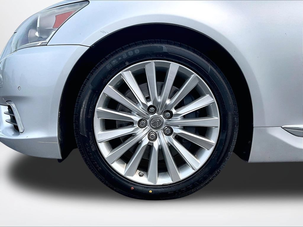 Used 2014 Lexus LS 460 AWD w/ Comfort Package image 9