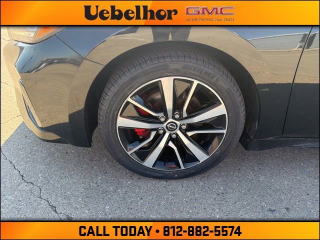 Used 2023 Nissan Maxima SV w/ Floor Mat Group image 13