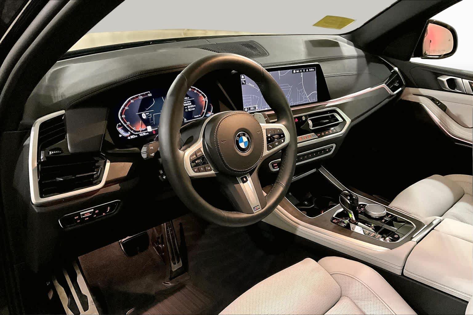 Used 2023 BMW X5 xDrive40i w/ M Sport Package AWD/4WD image 17